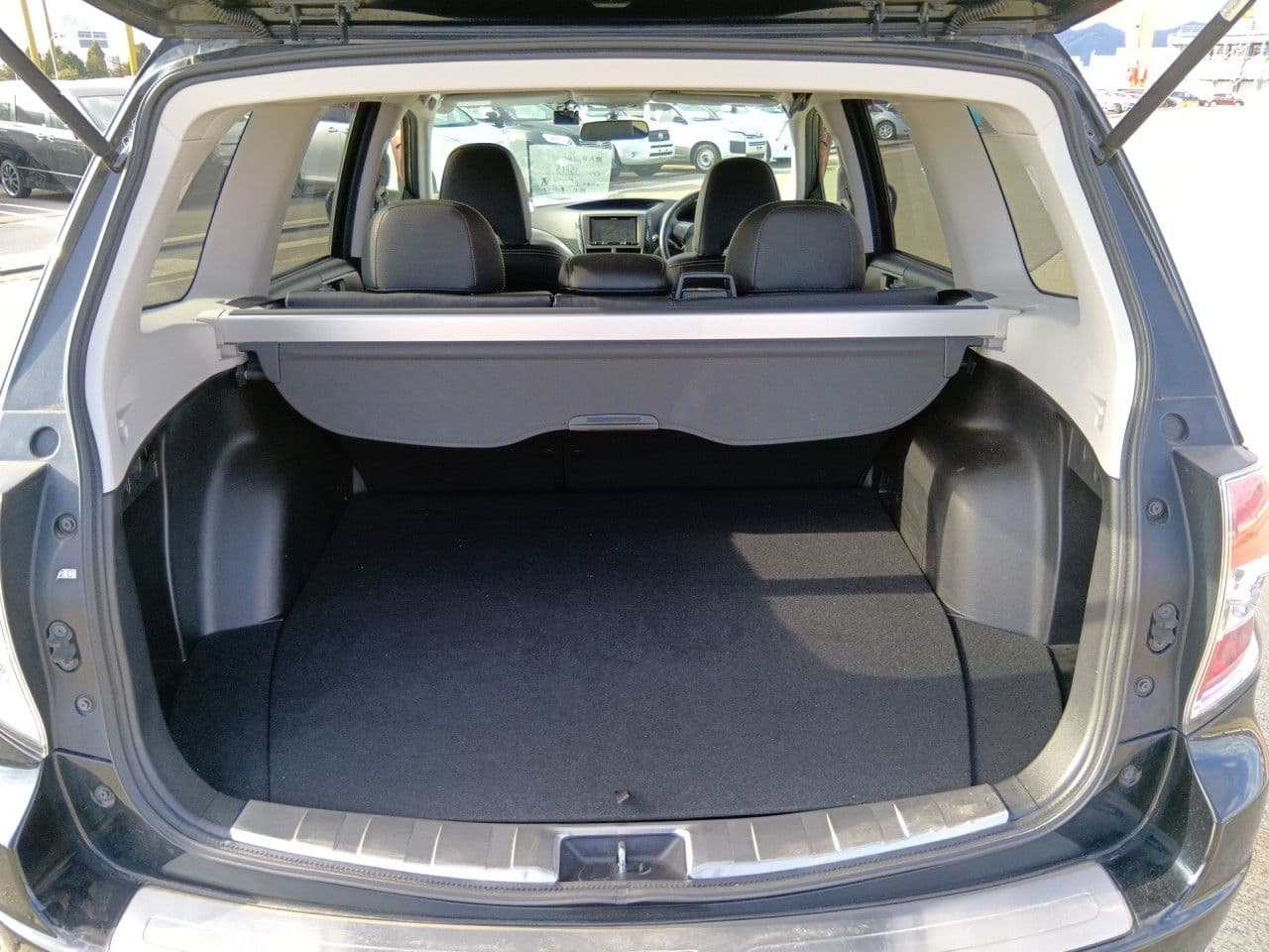 Vehicle SU00001263 large view 22