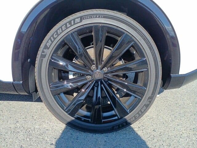 Vehicle SU00001269 large view 11