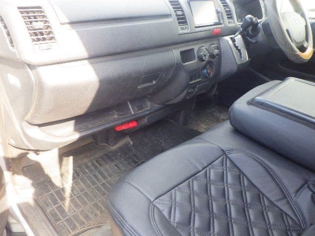 Vehicle SU00001244 large view 23