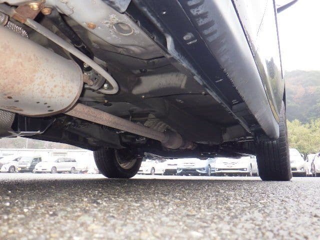 Vehicle SU00001217 large view 17