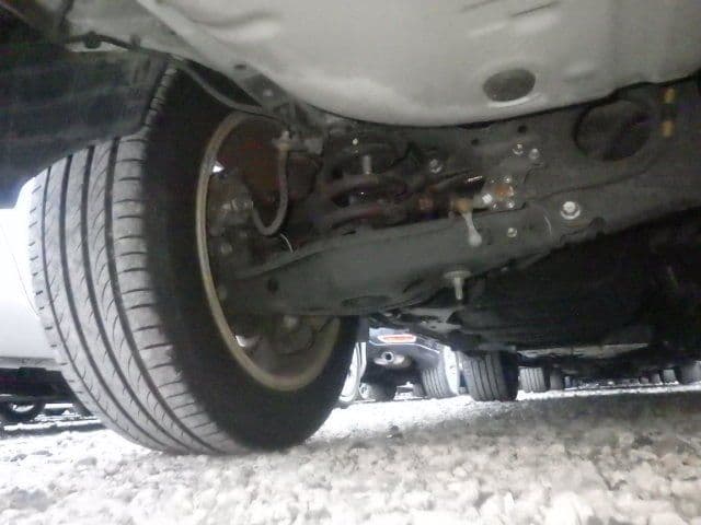 Vehicle SU00001181 large view 16