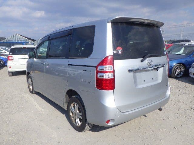 Vehicle SU00001227 large view 3