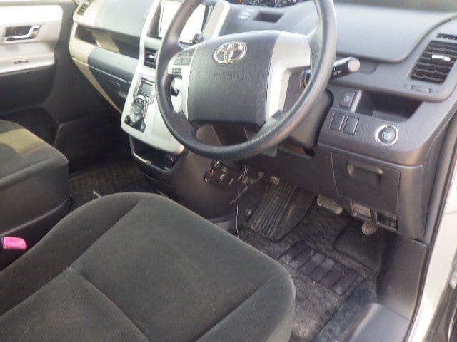 Vehicle SU00001227 large view 20