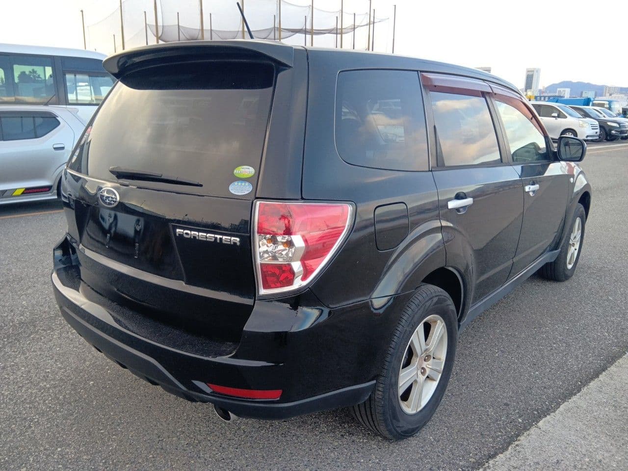 Vehicle SU00001261 large view 4