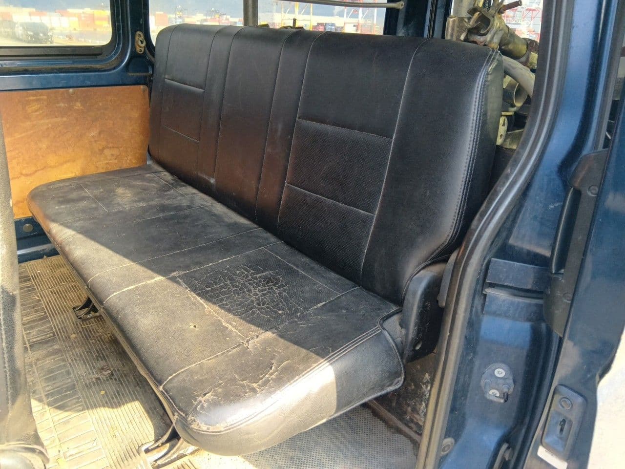 Vehicle SU00001268 large view 23