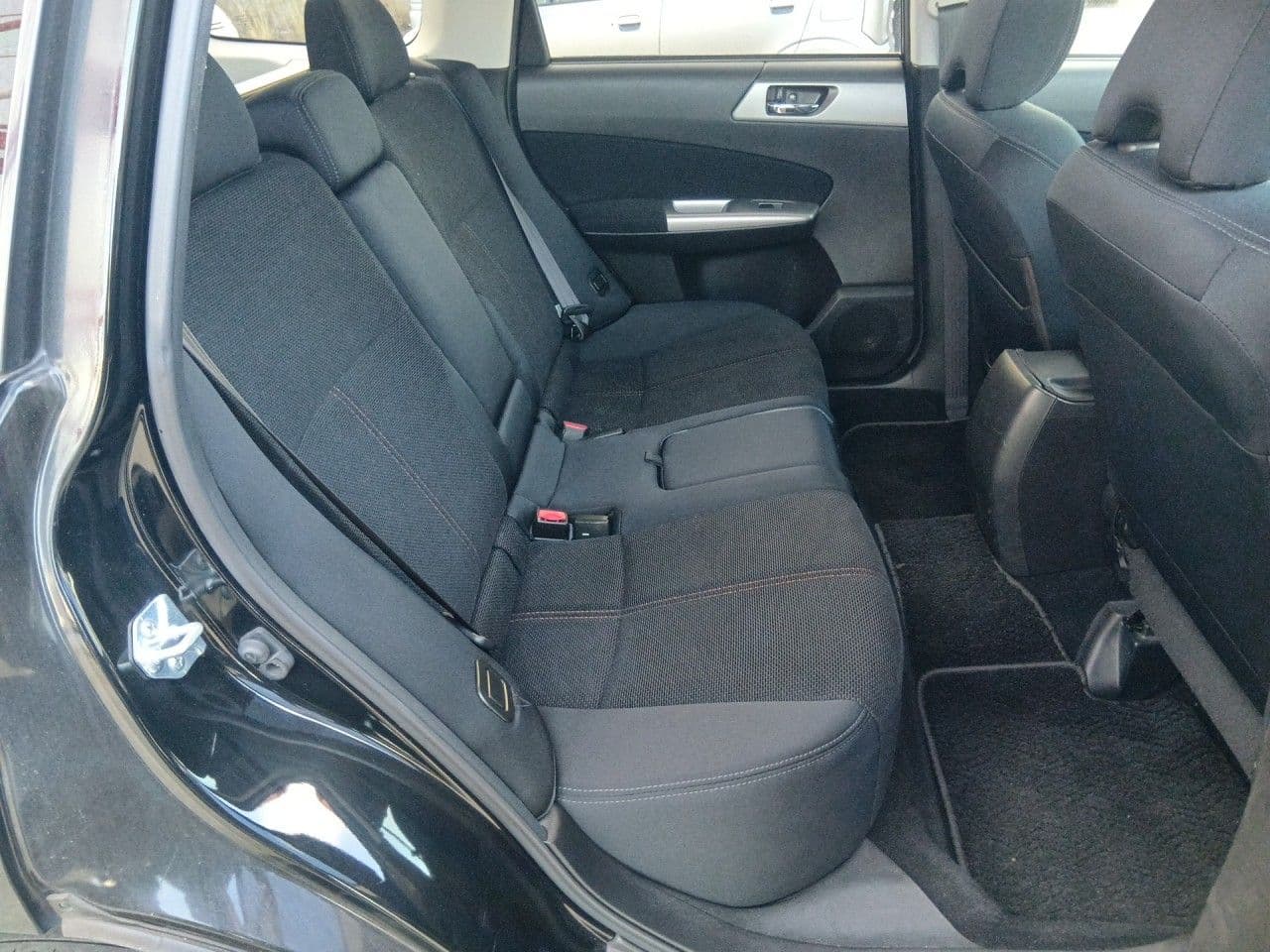 Vehicle SU00001261 large view 20