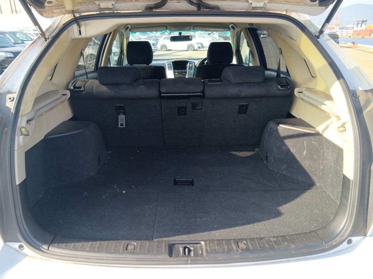 Vehicle SU00001239 large view 23