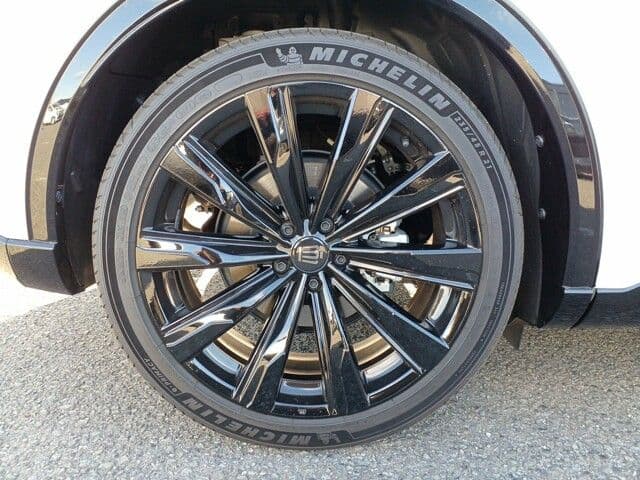 Vehicle SU00001269 large view 12