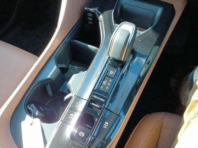 Vehicle SU00001269 large view 36