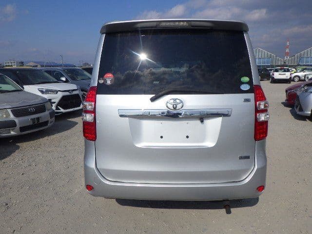 Vehicle SU00001227 large view 4