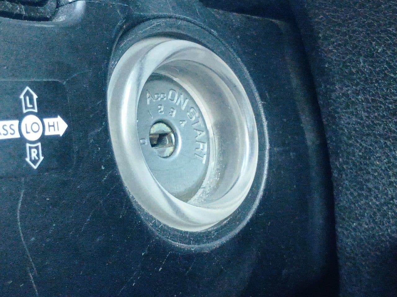 Vehicle SU00001261 large view 32