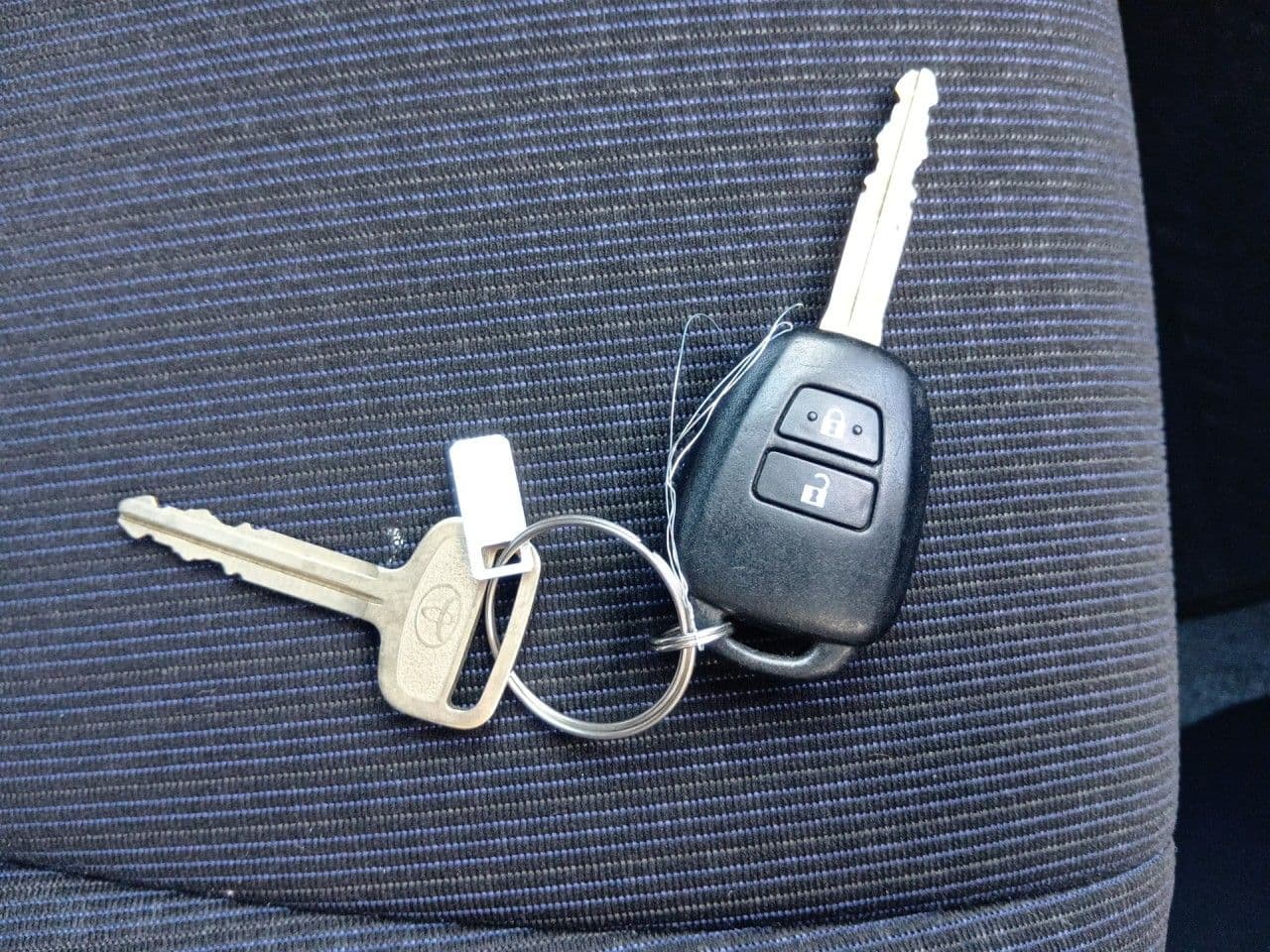 Vehicle SU00001253 large view 32