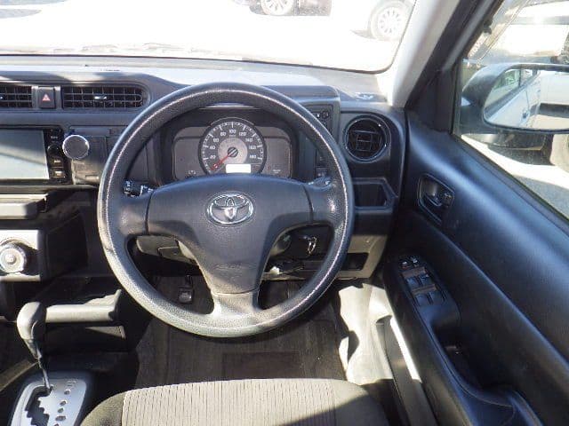 Vehicle SU00001225 large view 27