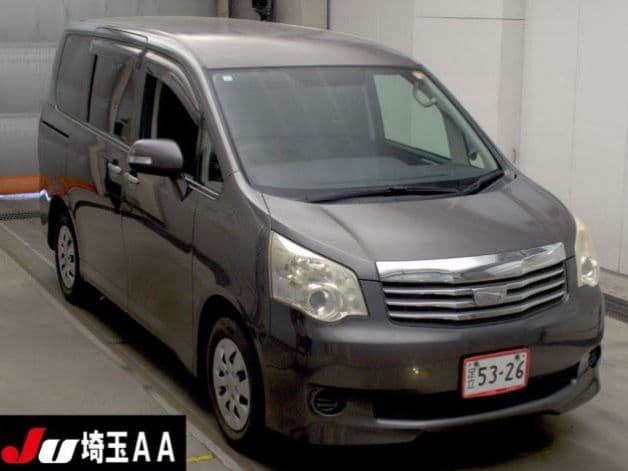 
									2011 TOYOTA NOAH X SMART EDITION
								