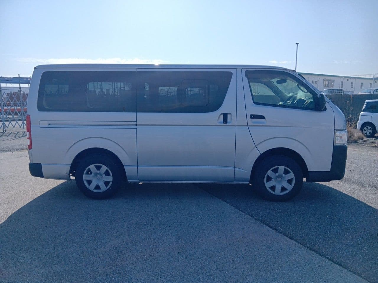 Vehicle SU00001252 large view 6