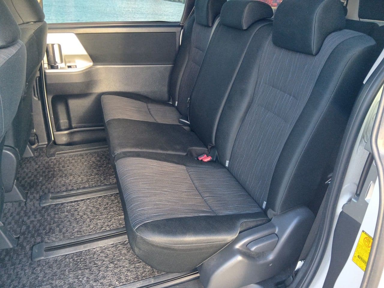 Vehicle SU00001251 large view 25