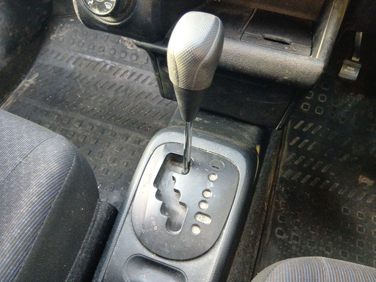 Vehicle SU00001254 large view 32