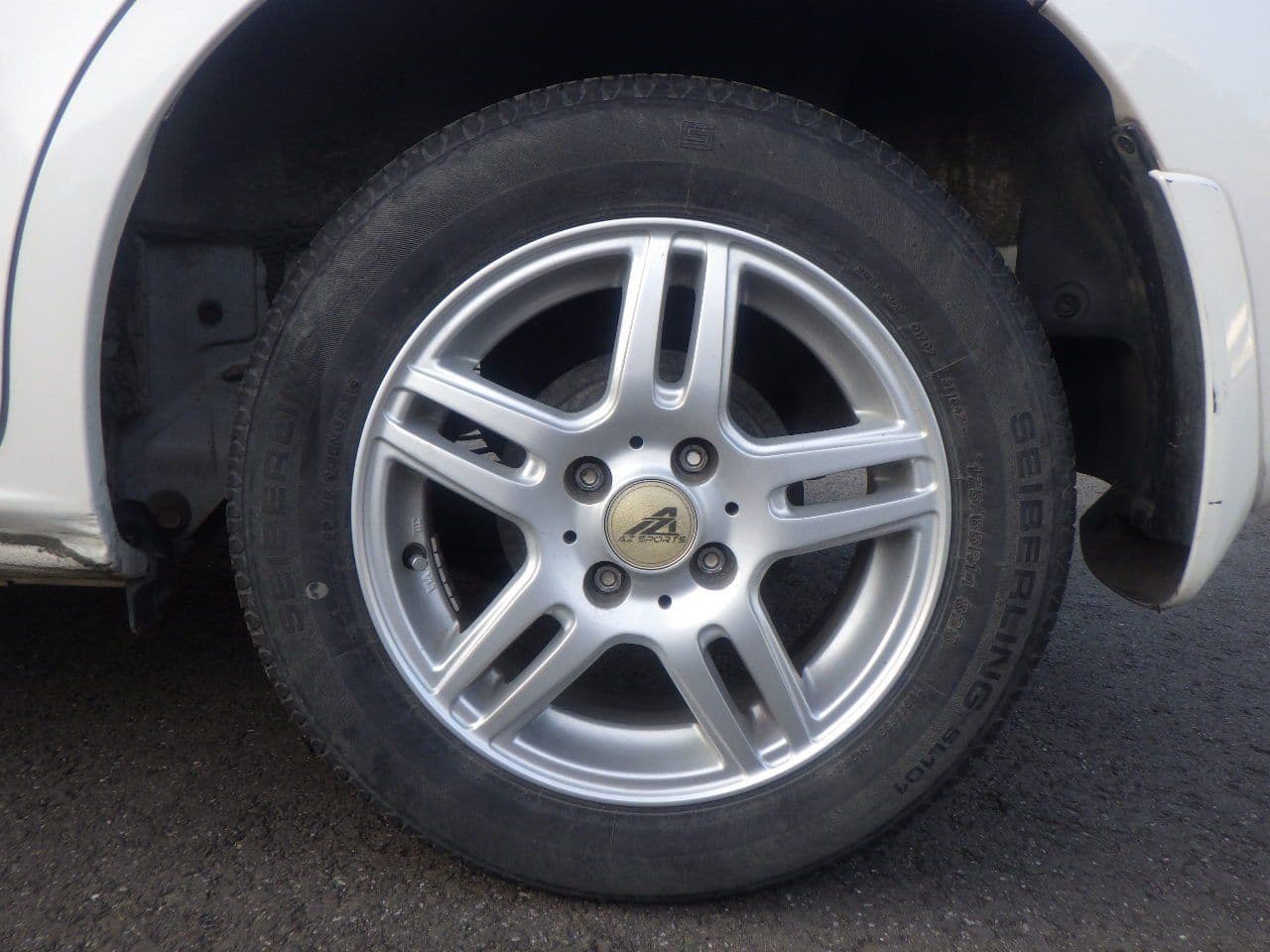 Vehicle SU00001191 large view 12