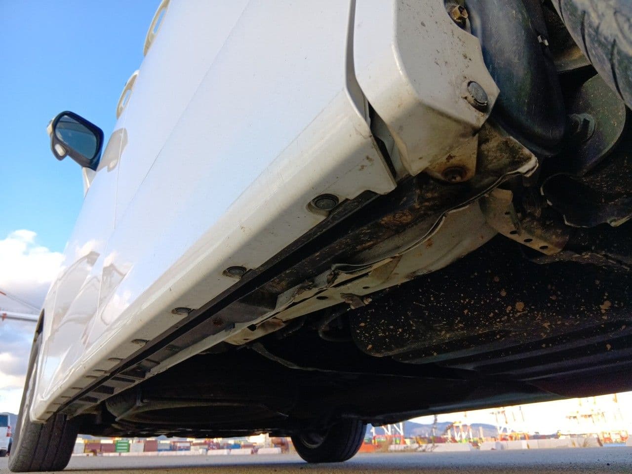 Vehicle SU00001250 large view 18