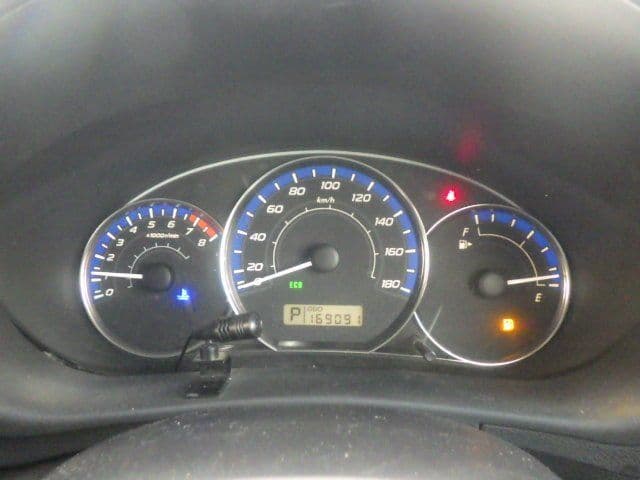 Vehicle SU00001211 large view 29