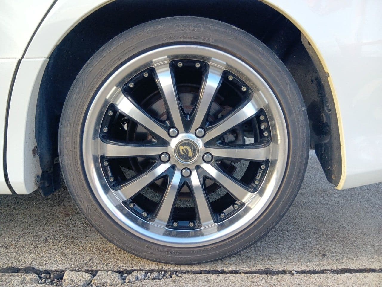 Vehicle SU00001251 large view 10