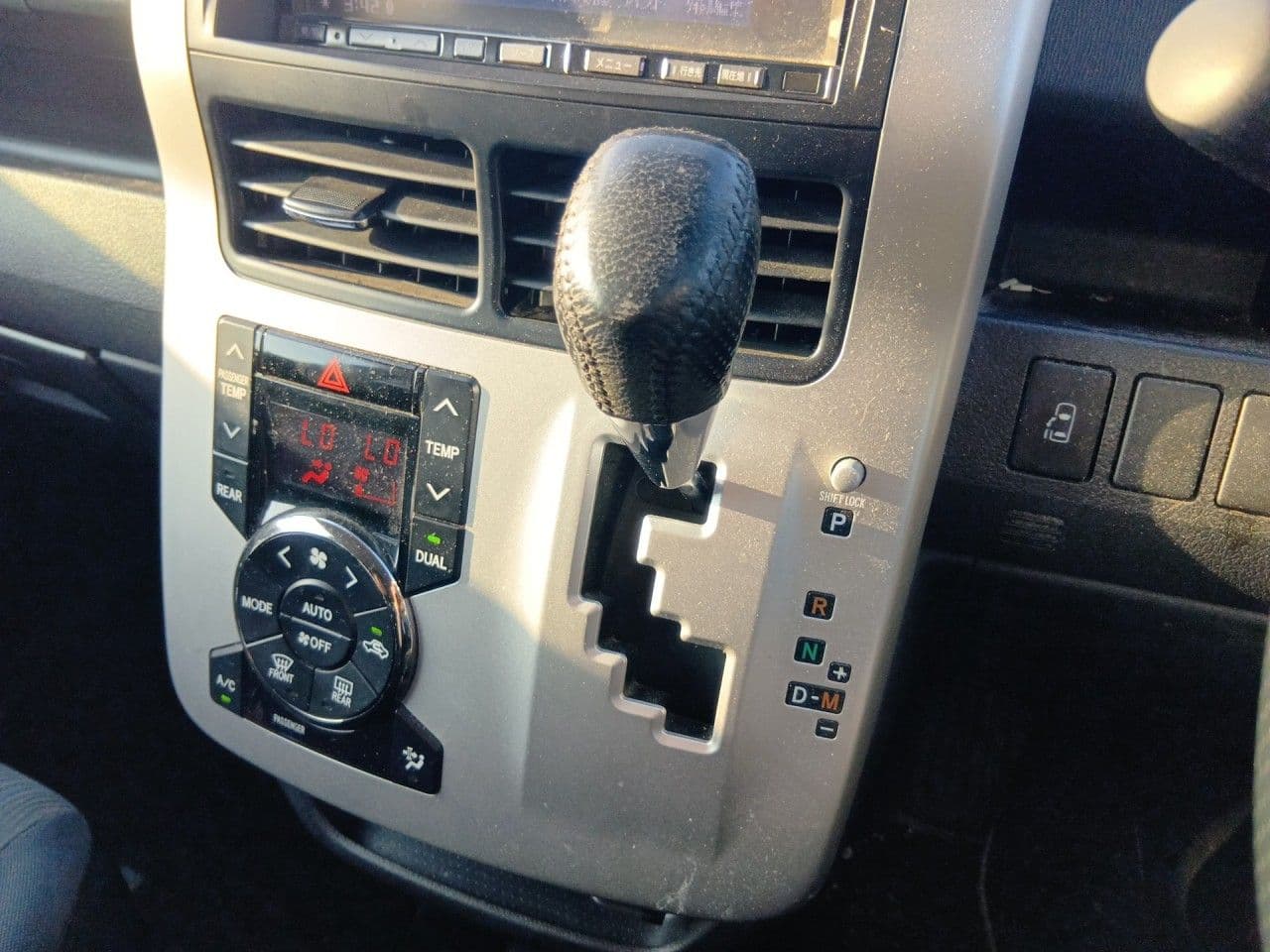 Vehicle SU00001247 large view 35