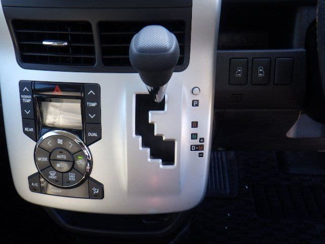 Vehicle SU00001243 large view 33