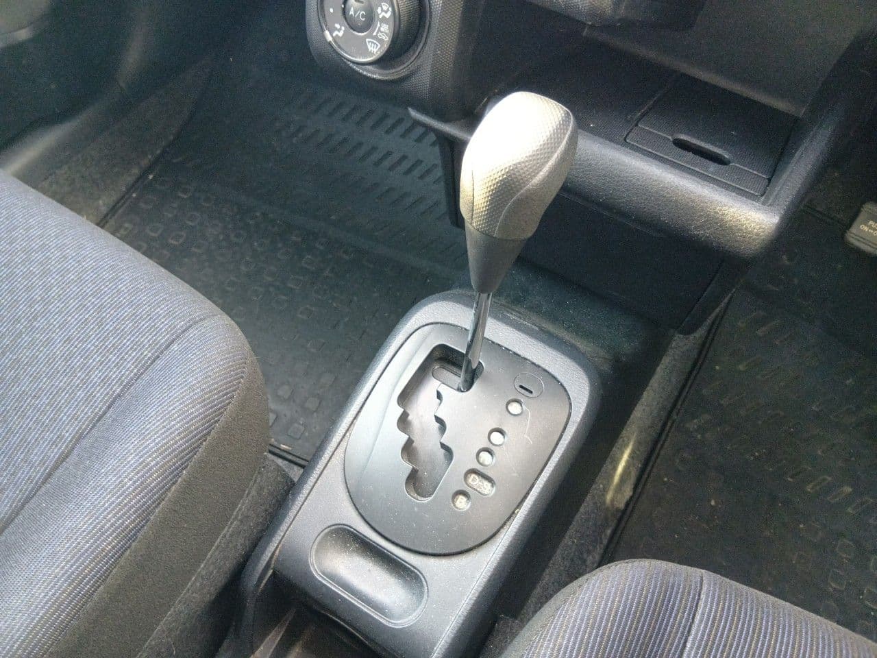 Vehicle SU00001253 large view 31