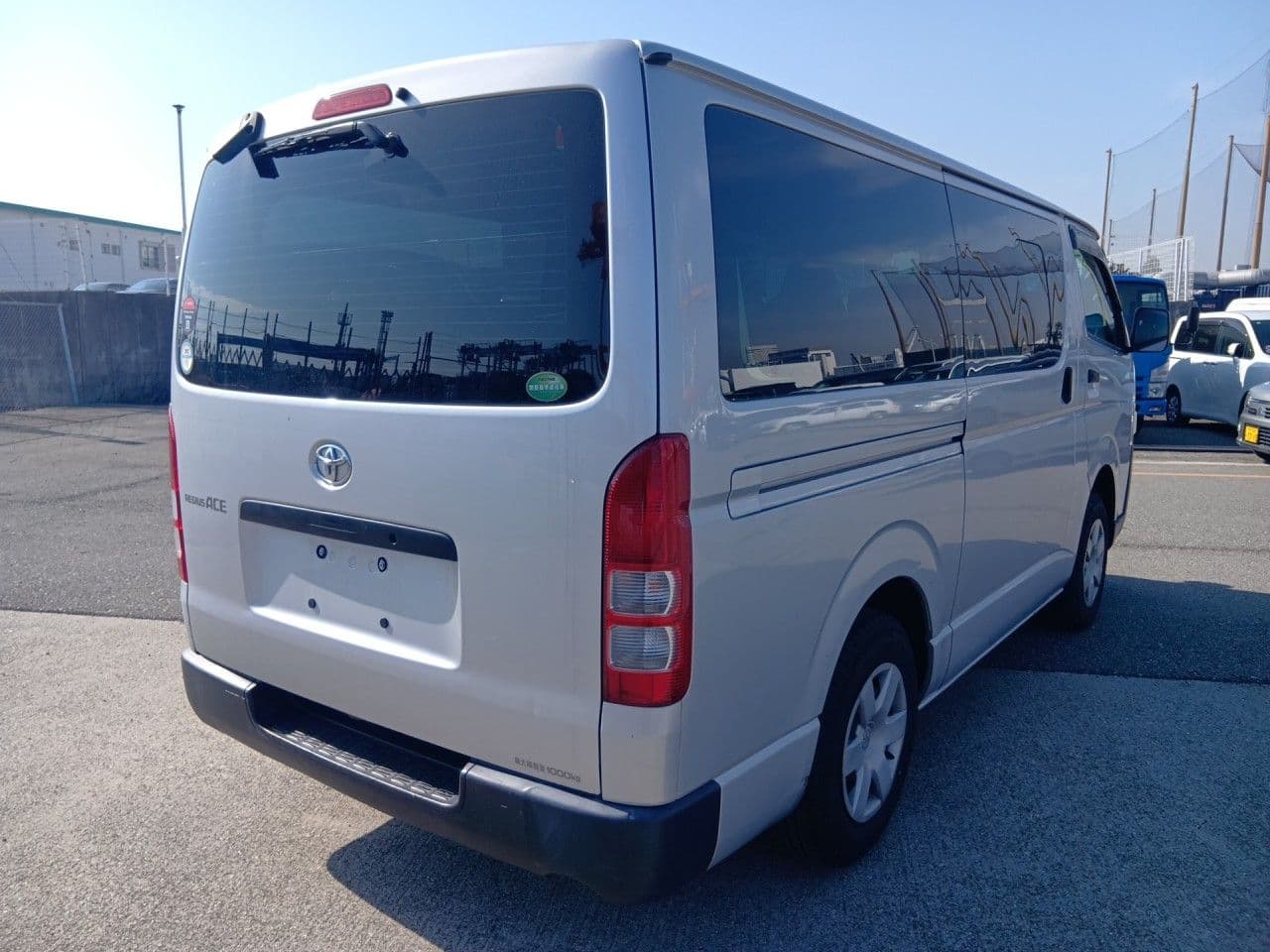 Vehicle SU00001252 large view 5