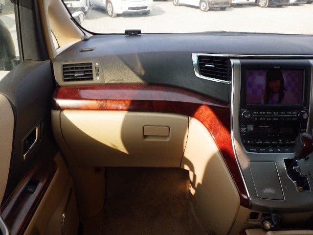 Vehicle SU00001262 large view 25