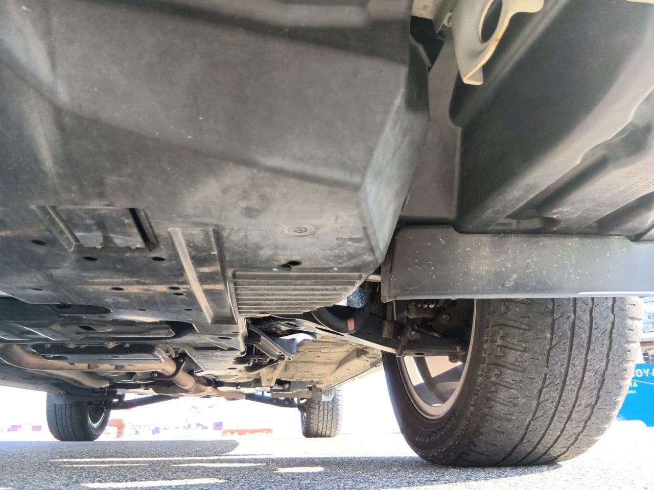 Vehicle SU00001273 large view 14