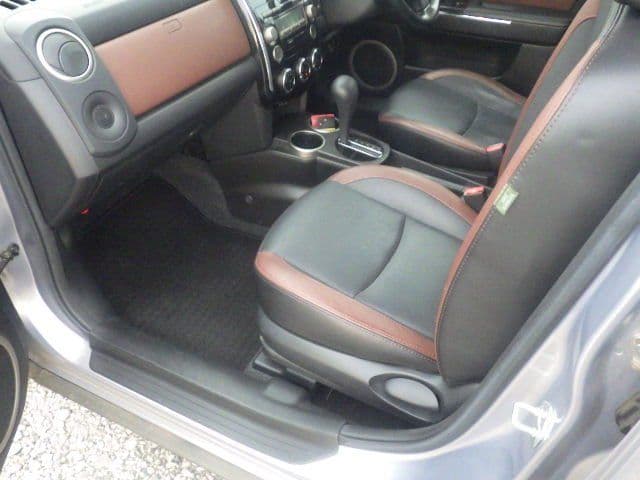 Vehicle SU00001299 large view 26