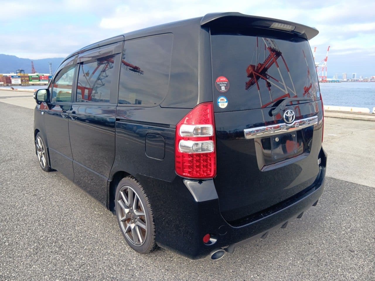 Vehicle SU00001319 large view 4