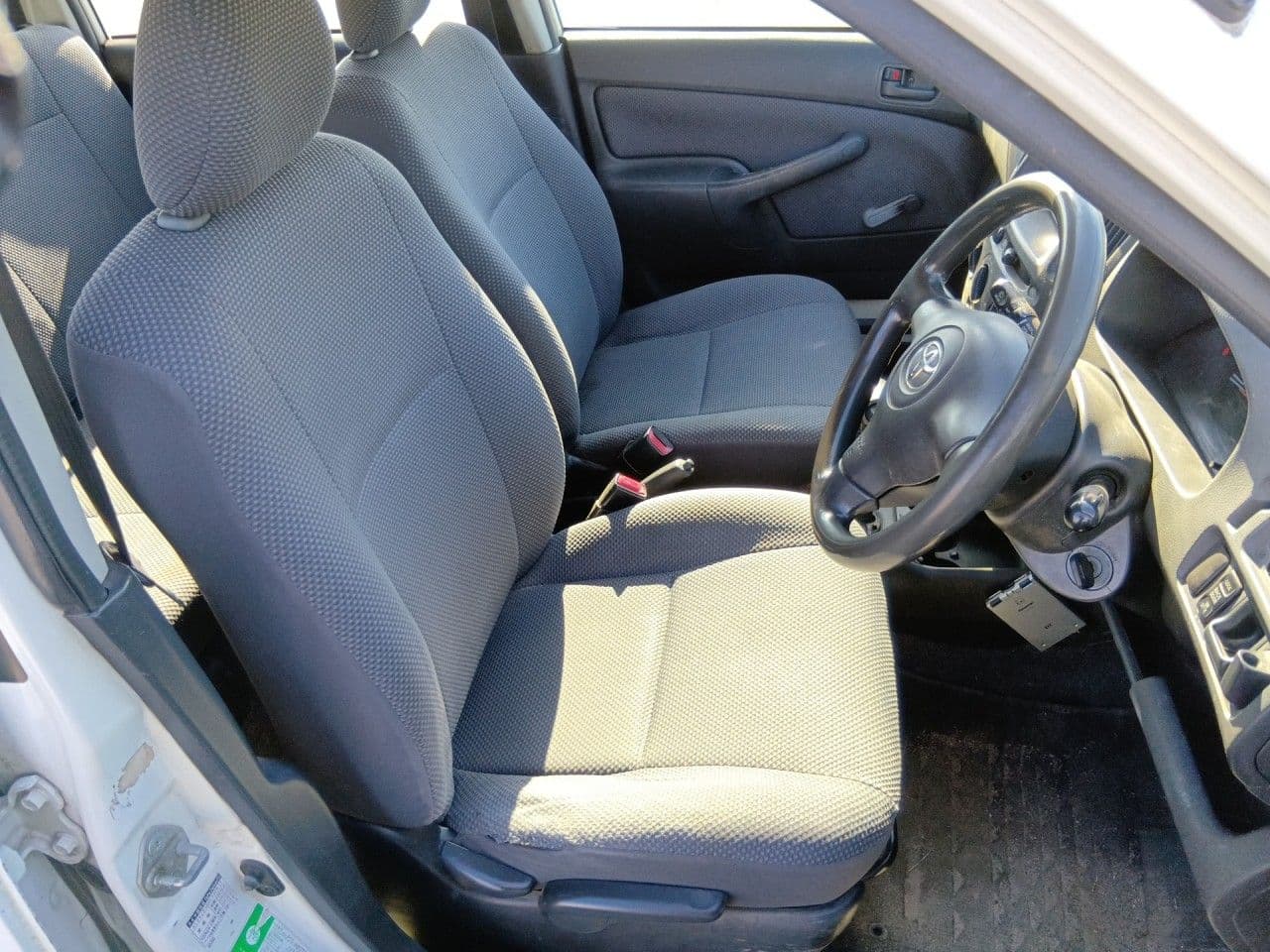 Vehicle SU00001272 large view 21