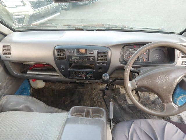 Vehicle SU00001260 large view 17