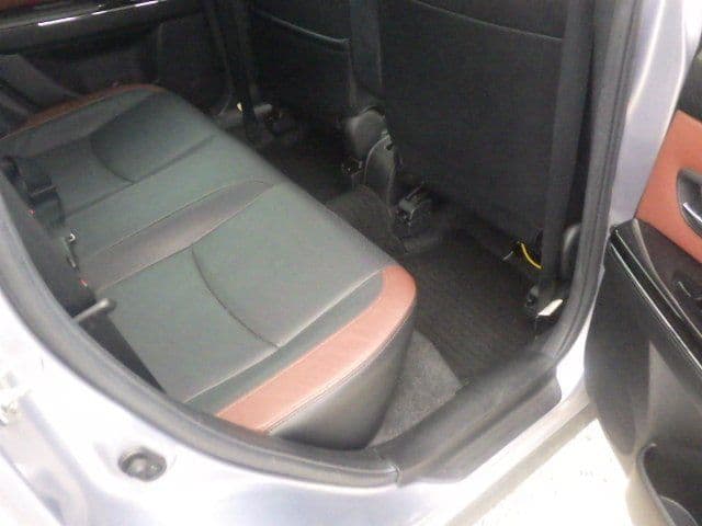 Vehicle SU00001299 large view 23