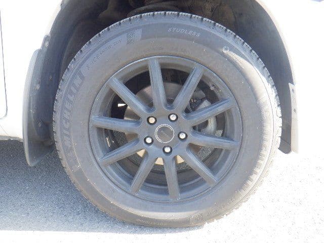 Vehicle SU00001235 large view 10