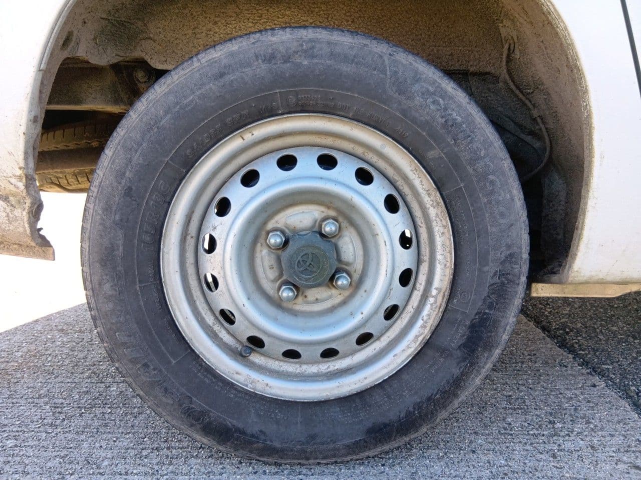 Vehicle SU00001272 large view 11