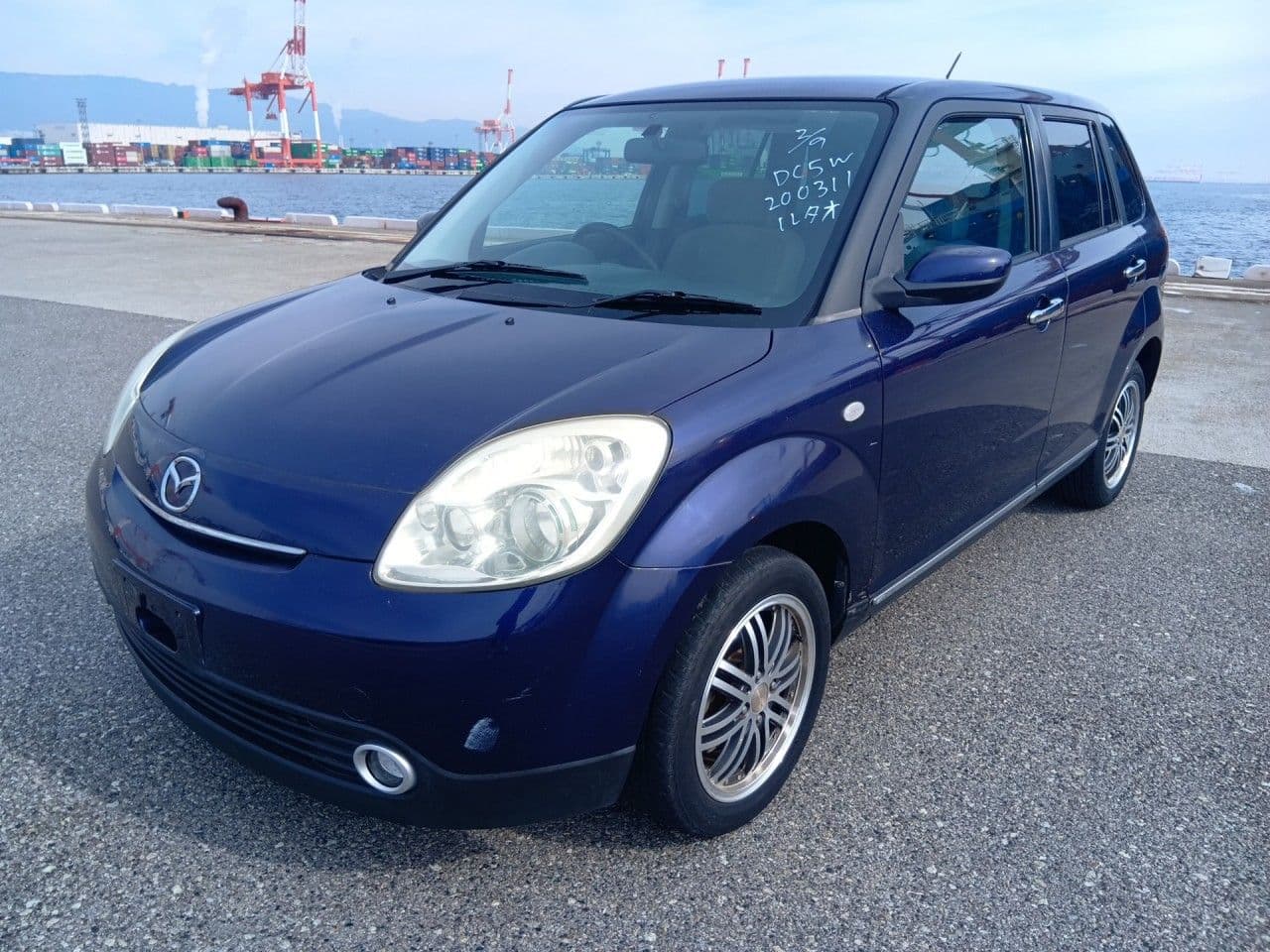 
									2005 MAZDA VERISA C
								