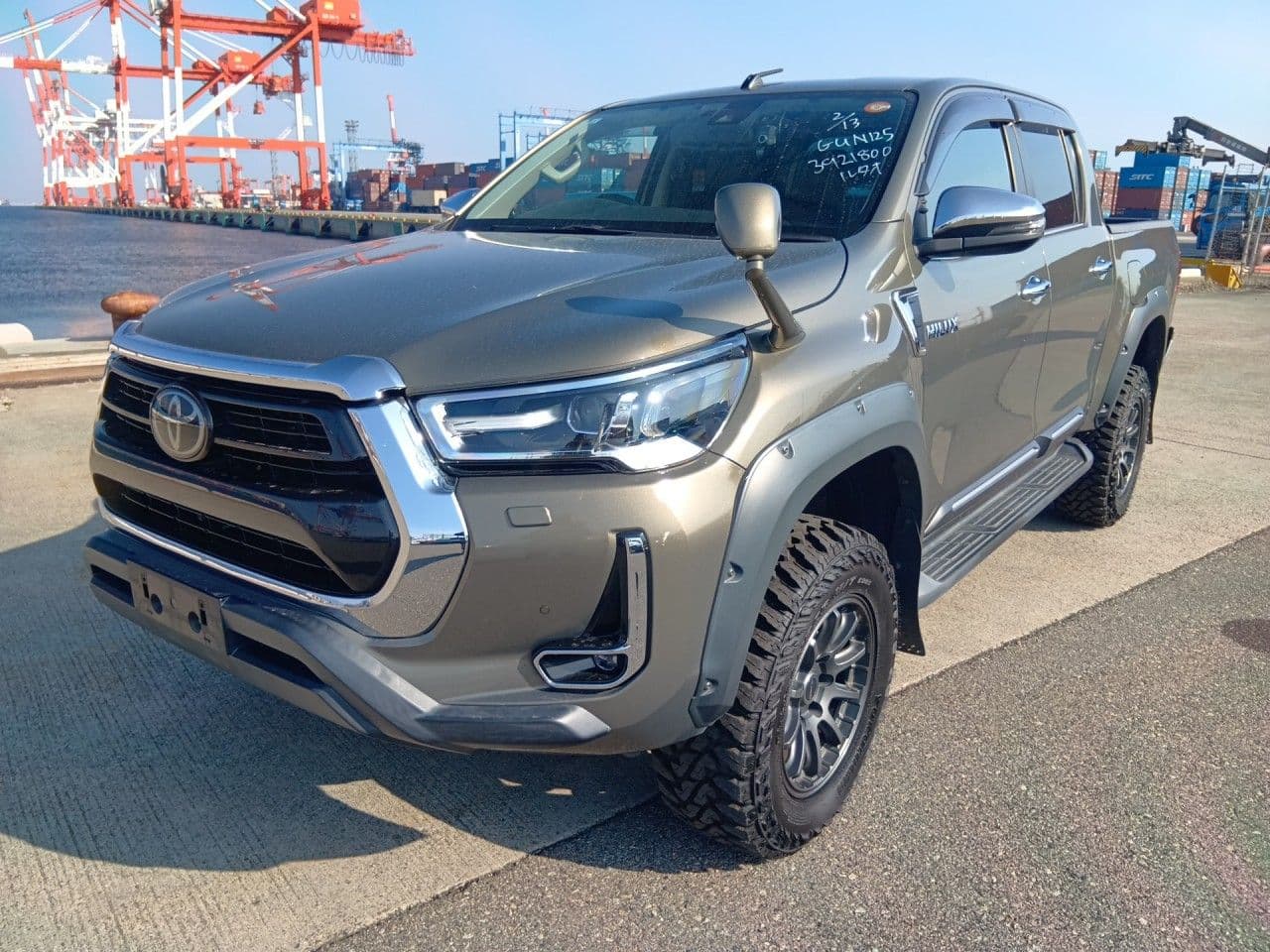 
									2021 TOYOTA HILUX Z
								