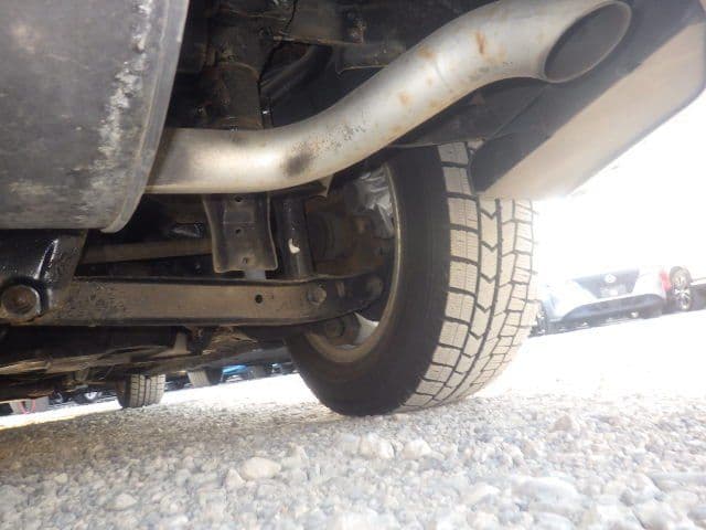 Vehicle SU00001230 large view 17