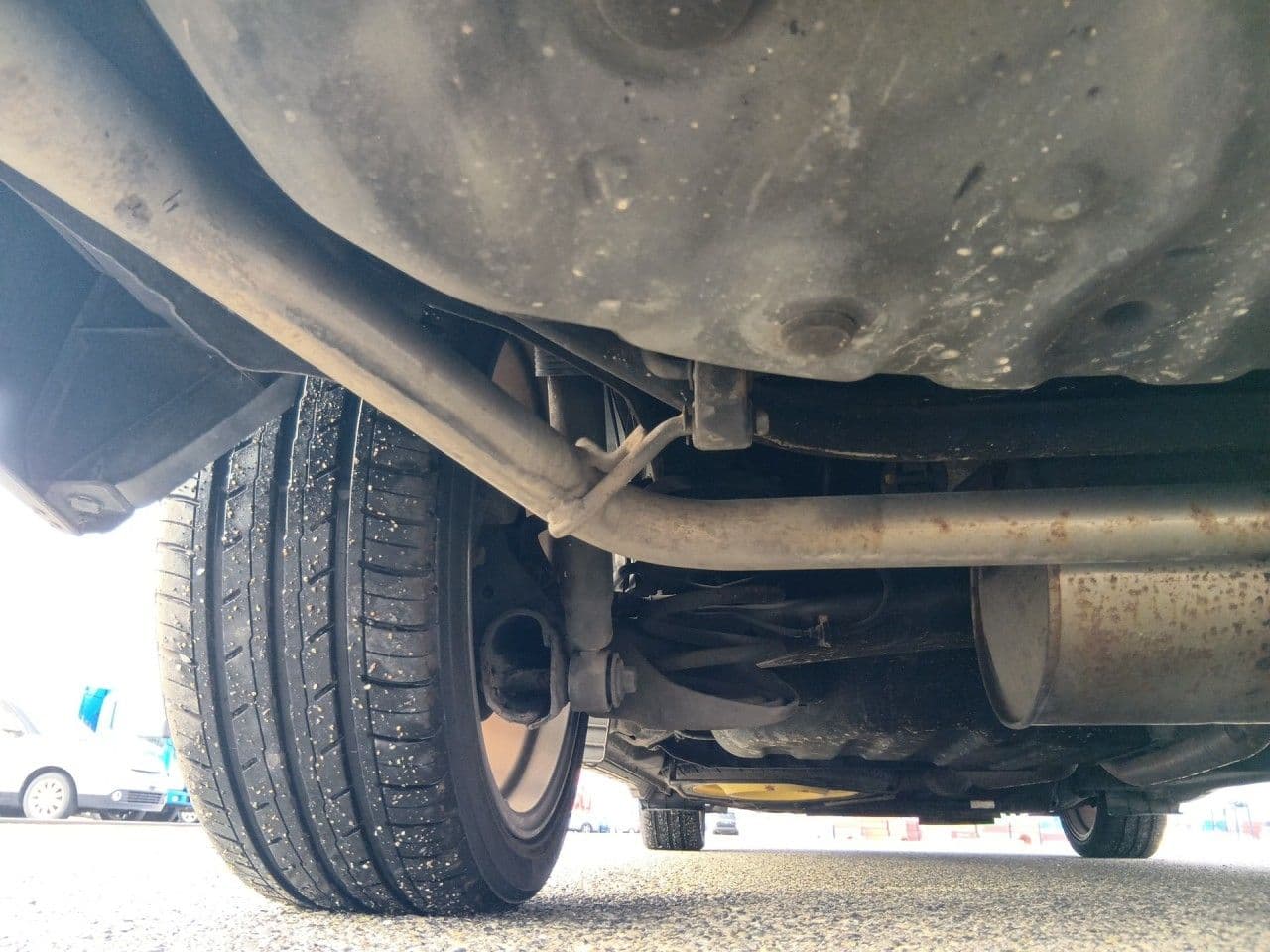 Vehicle SU00001319 large view 16