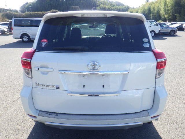 Vehicle SU00001235 large view 5