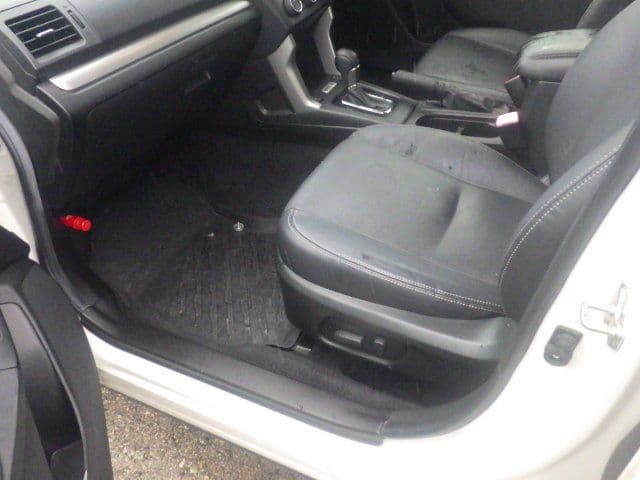 Vehicle SU00001314 large view 26