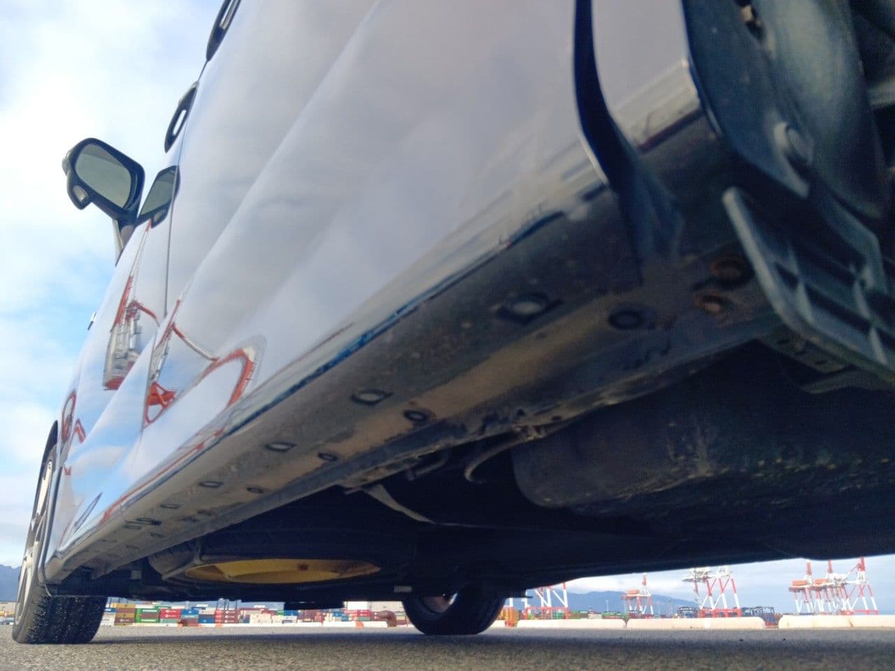 Vehicle SU00001319 large view 19