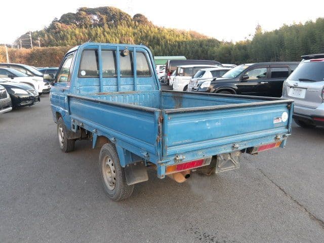 Vehicle SU00001260 large view 4