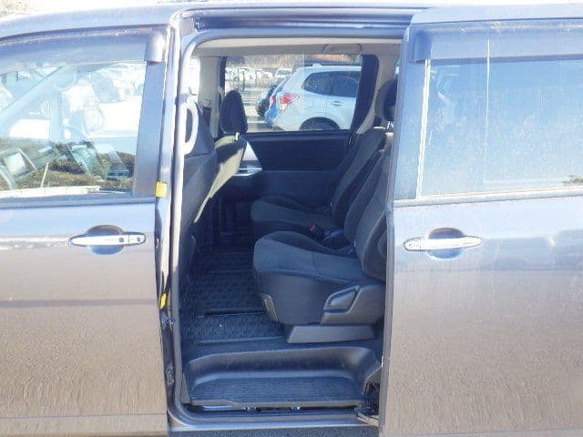 Vehicle SU00001241 large view 25