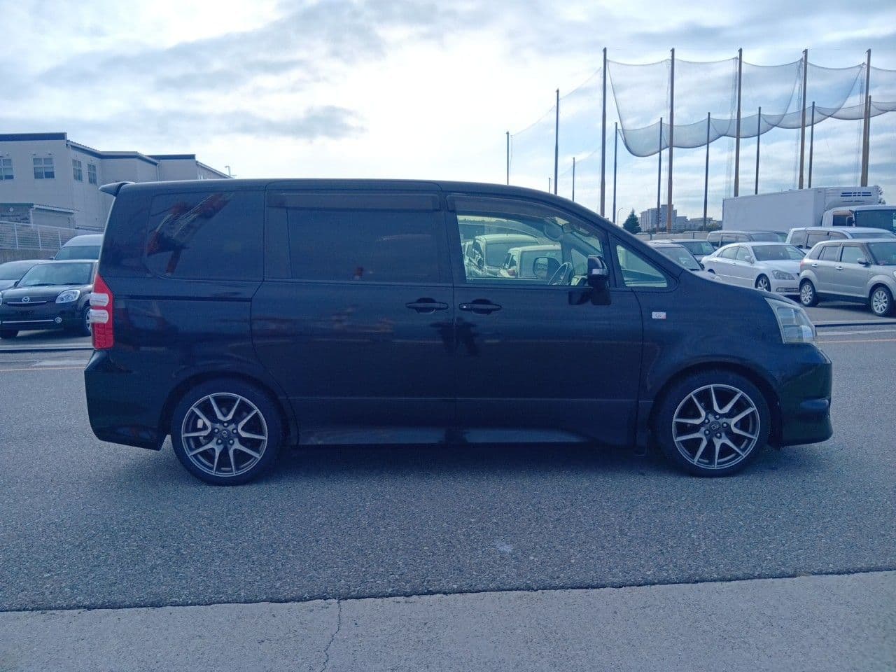 Vehicle SU00001319 large view 7