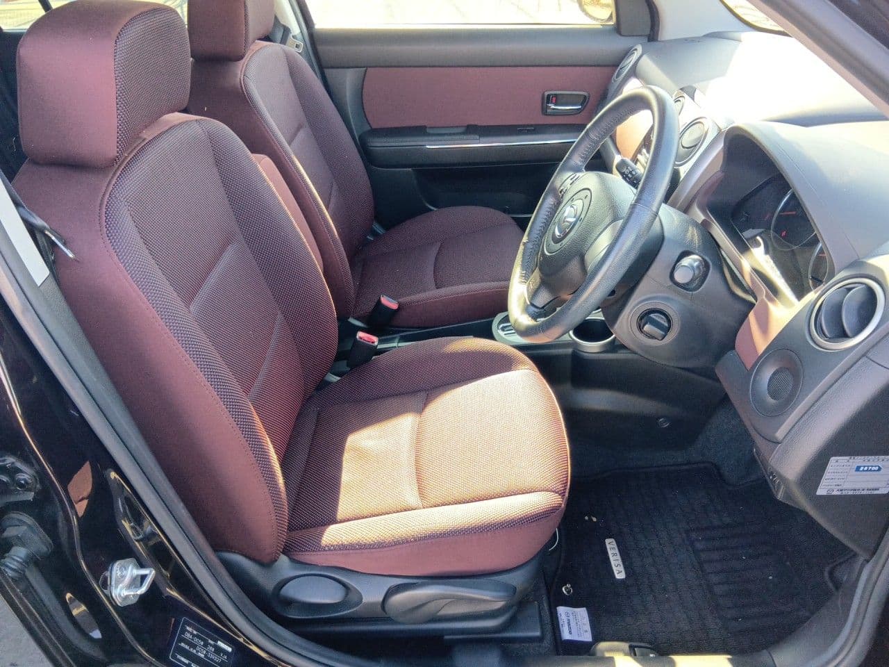 Vehicle SU00001281 large view 21