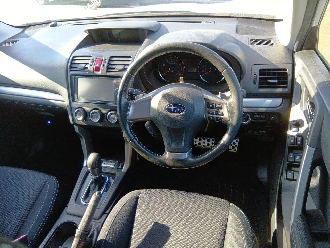 Vehicle SU00001273 large view 27